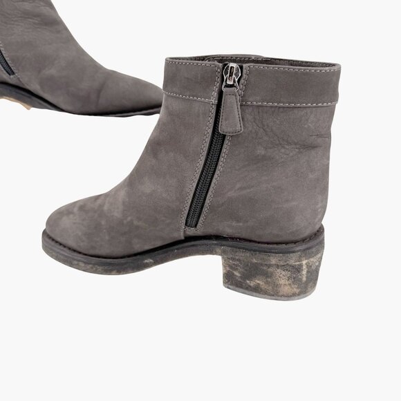 Chanel Turnlock CC Ankle Boots EU 39 US 8-8.5 Gray Suede Low Block Heel Bootie - Picture 10 of 15